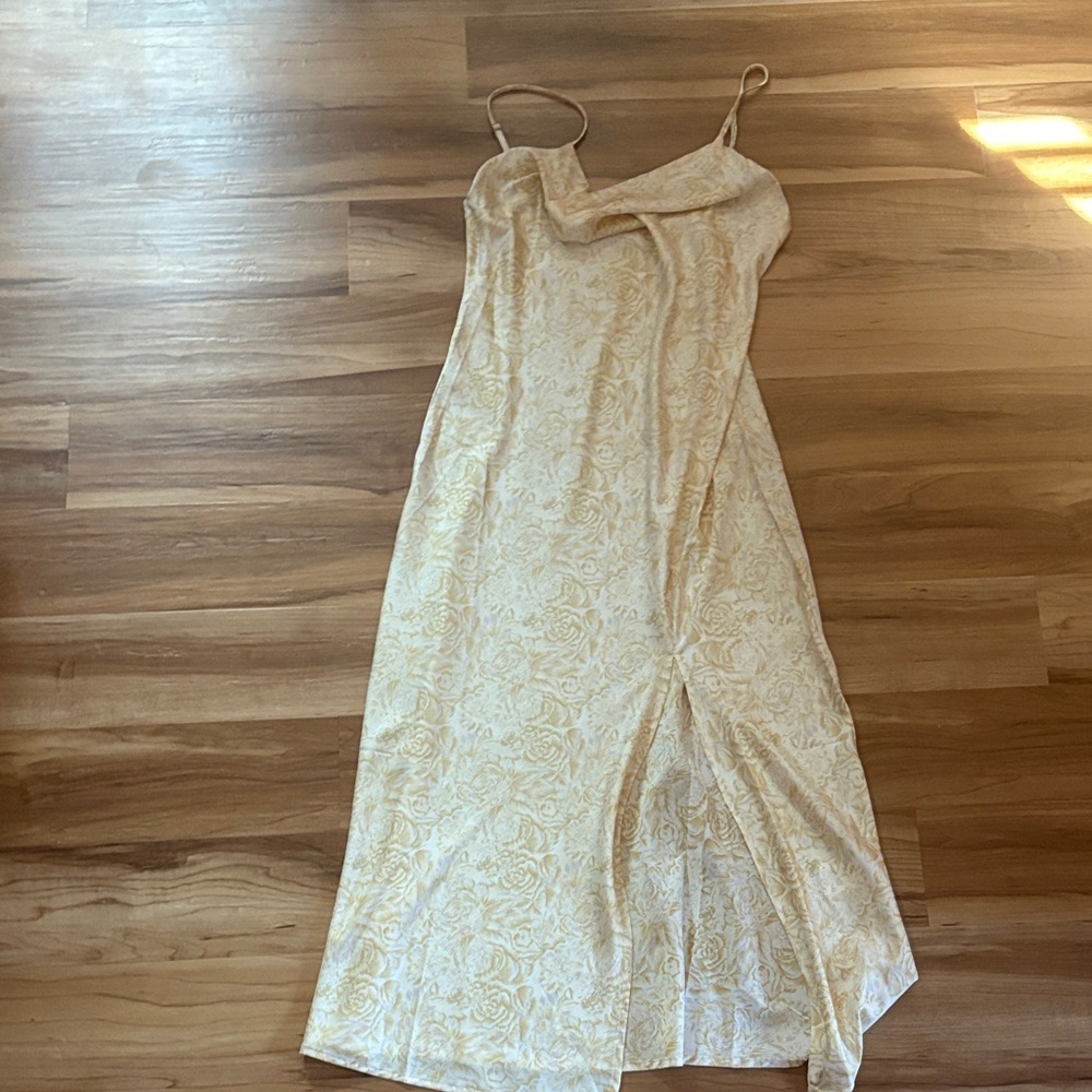 Elegant Cream Floral Women's Dress